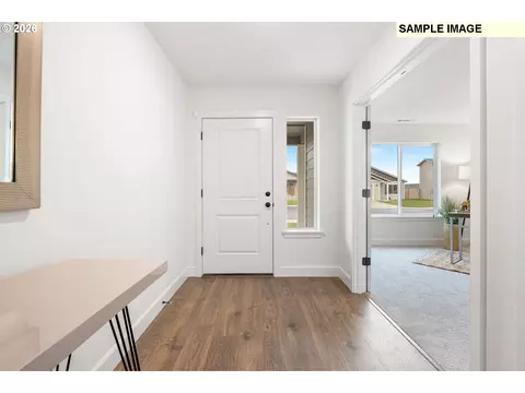 Entry Way - 913 E Maple Brook Ave, Hermiston, OR 97838 photo 1 of 1