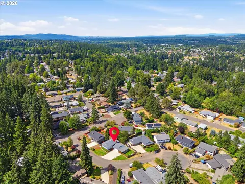 View/Area - 7130 Shawn Ct, Gladstone, OR 97027 photo 3 of 5