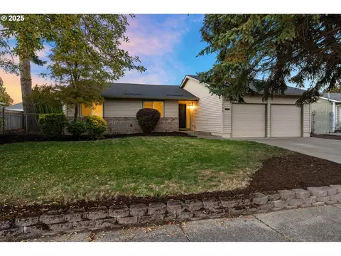 773 NE Kathryn St, Hillsboro, OR 97124