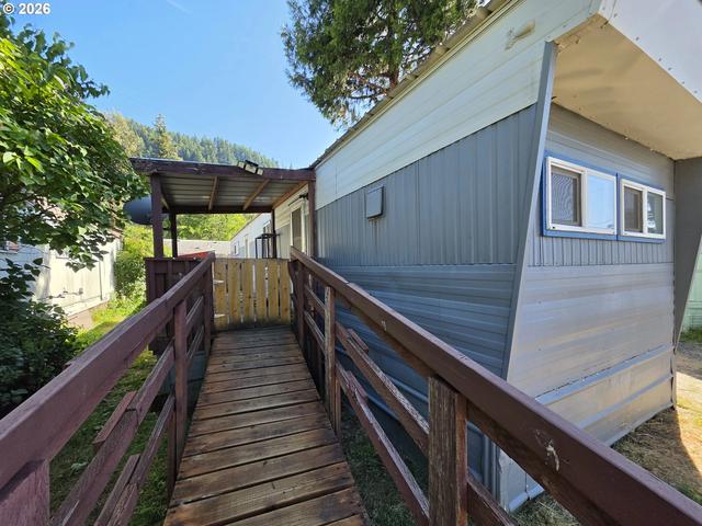 76332 Rainbow St #43B, Oakridge, OR 97463