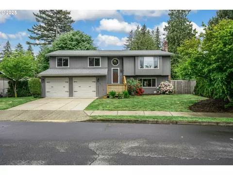 18123 Van Fleet Ave, Sandy, OR 97055