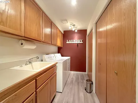 Other - 1487 Kyiv St, Springfield, OR 97477 photo 9 of 12
