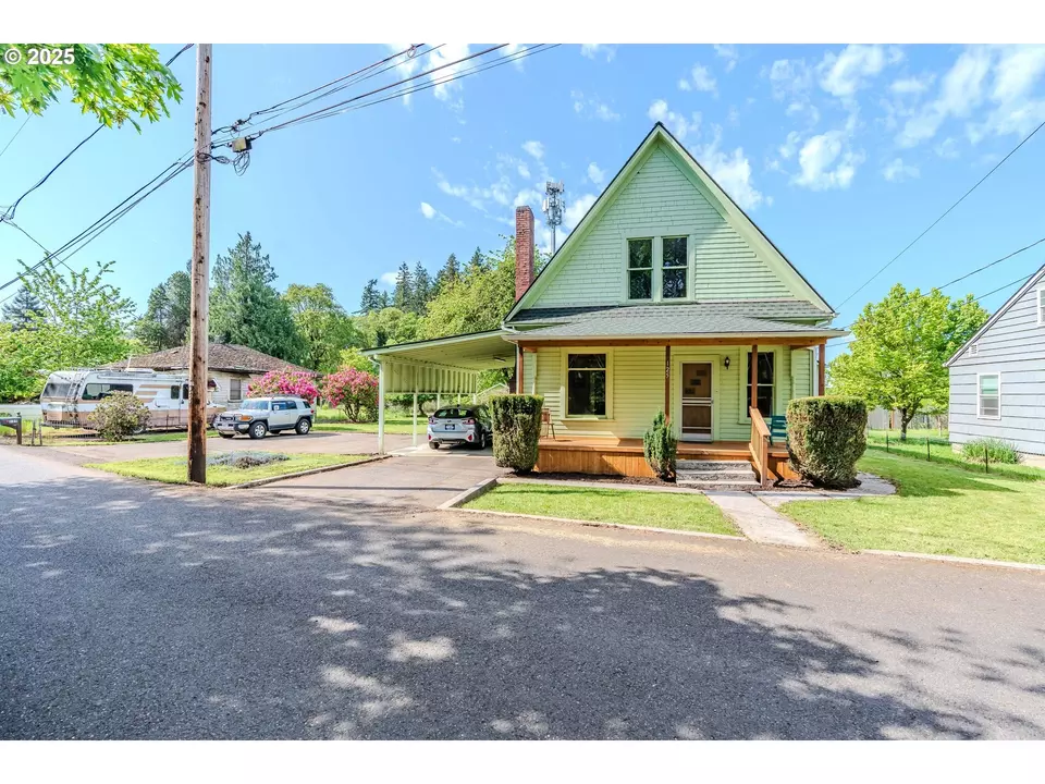  125 Clark St, Saint Helens, OR 97051 photo 1