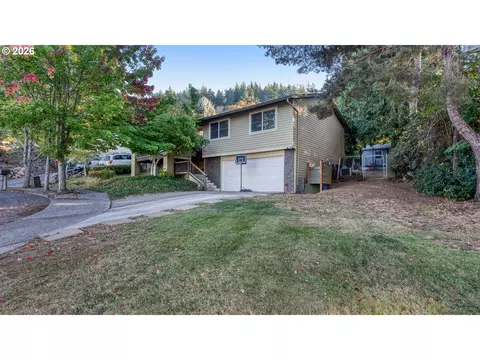 Exterior - 466 SW 6th St, Gresham, OR 97080 photo 1 of 12
