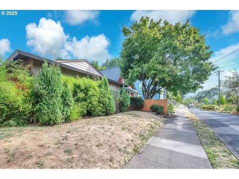 3616 SE 67th Ave, Portland, OR 97206