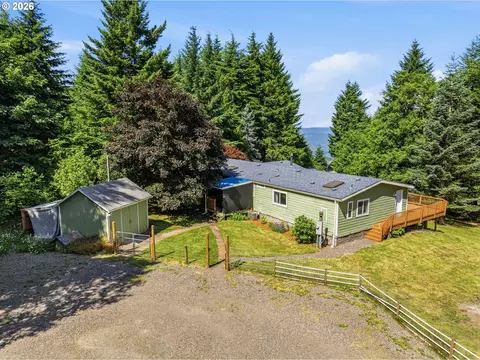 210 Webster Ln, Woodland, WA 98674