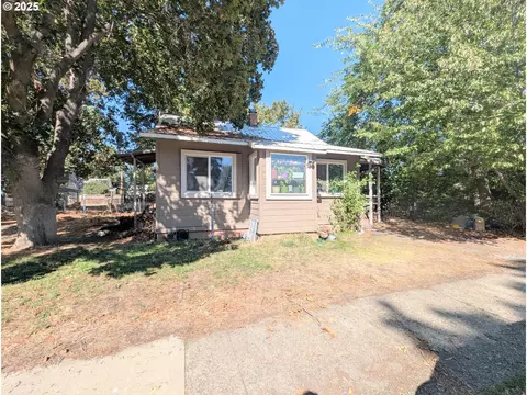 1409 U Ave, La Grande, OR 97850