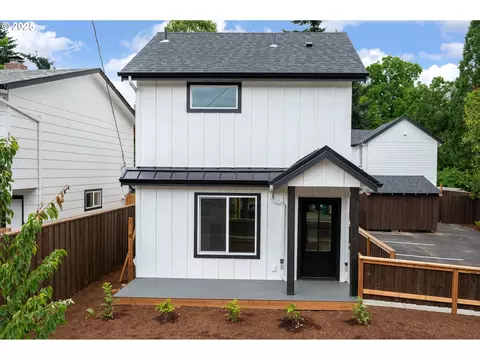 4103 SE Olsen St #8, Milwaukie, OR 97222