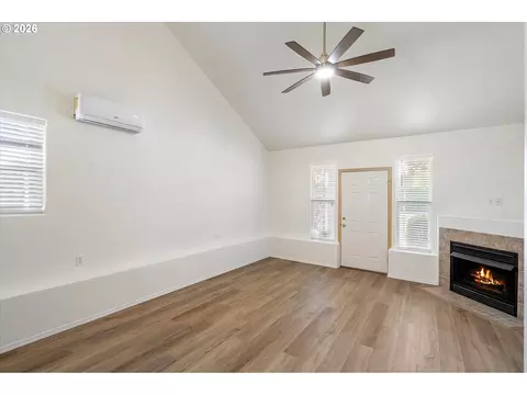 Living - 2879 NE Division St, Gresham, OR 97030 photo 7 of 12