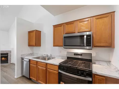 Kitchen - 2879 NE Division St, Gresham, OR 97030 photo 4 of 4