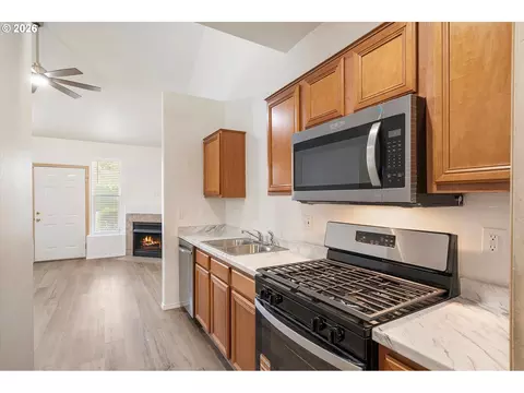 Kitchen - 2879 NE Division St, Gresham, OR 97030 photo 3 of 4