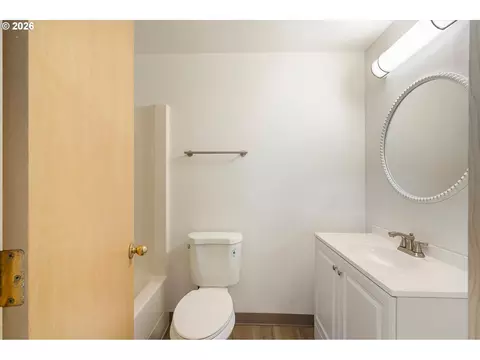 Bath - 2879 NE Division St, Gresham, OR 97030 photo 2 of 4