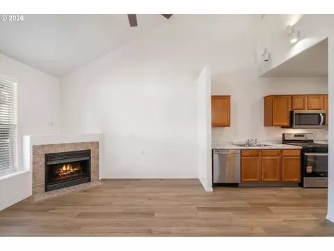 Living - 2879 NE Division St, Gresham, OR 97030 photo 8 of 12