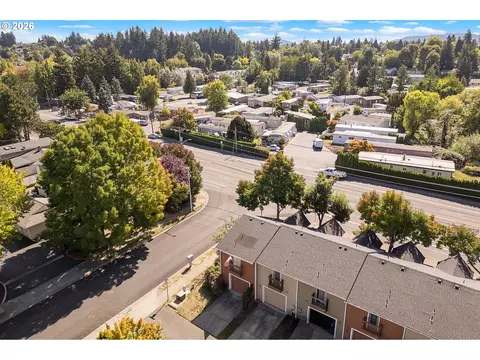 View/Area - 2879 NE Division St, Gresham, OR 97030 photo 3 of 5