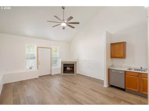 Living - 2879 NE Division St, Gresham, OR 97030 photo 9 of 12