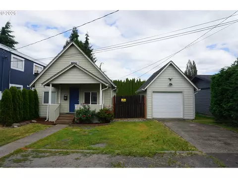 608 S 6th Ave, Kelso, WA 98626