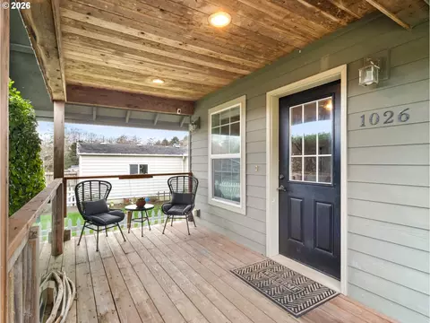 1026 NE 13th Ave, Rockaway Beach, OR 97136