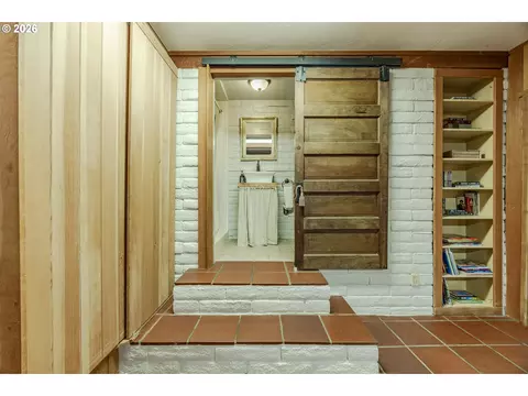 Bath - 1820 E 28th Ave, Eugene, OR 97403 photo 2 of 2