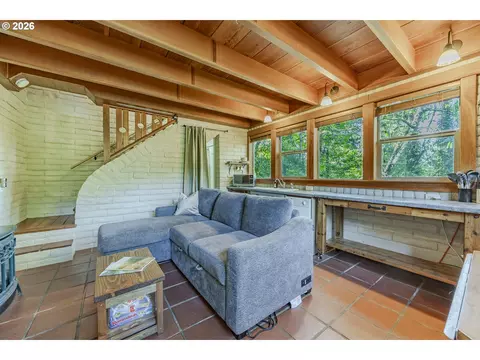 Living - 1820 E 28th Ave, Eugene, OR 97403 photo 5 of 5