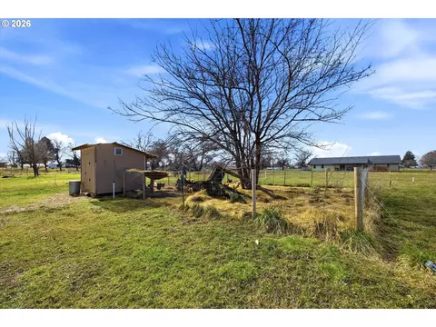 Exterior - 495 SW Second St, Irrigon, OR 97844 photo 6 of 6