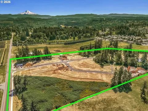 View/Area - 14633 Huckleberry Ave, Sandy, OR 97055 photo 2 of 11