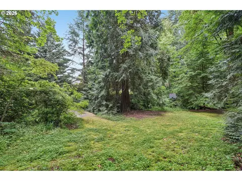 Exterior - 28450 SE K W Anderson Rd, Gresham, OR 97080 photo 13 of 15