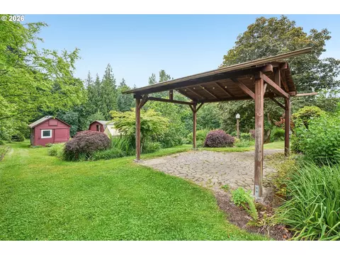 Exterior - 28450 SE K W Anderson Rd, Gresham, OR 97080 photo 3 of 15