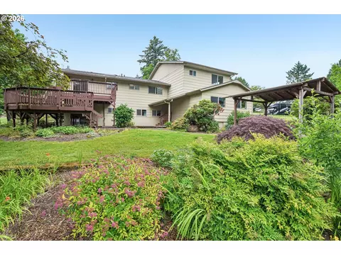 Exterior - 28450 SE K W Anderson Rd, Gresham, OR 97080 photo 5 of 15