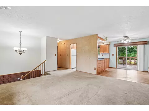 Living - 28450 SE K W Anderson Rd, Gresham, OR 97080 photo 2 of 6