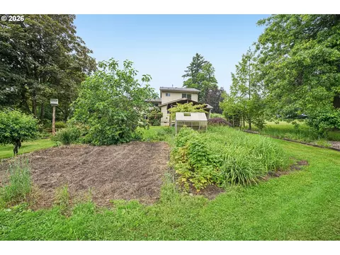 Exterior - 28450 SE K W Anderson Rd, Gresham, OR 97080 photo 10 of 15