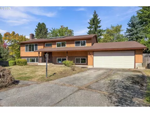 Exterior - 2821 SW Willowbrook Ct, Gresham, OR 97080 photo 10 of 12