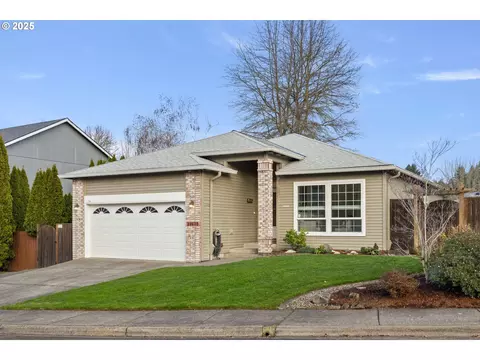 20672 SW Santa Fe Ter, Sherwood, OR 97140