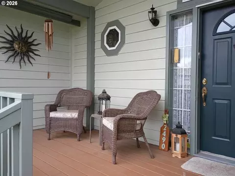 Exterior - 2490 Blue Boy Ln, Eugene, OR 97404 photo 3 of 7