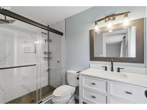 Bath - 3848 SW 8th St, Gresham, OR 97030 photo 1 of 2