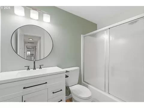 Bath - 3848 SW 8th St, Gresham, OR 97030 photo 2 of 2