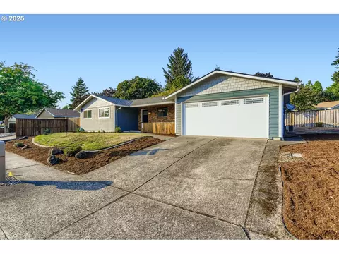 3945 NE 2nd St, Gresham, OR 97030