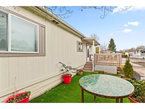 1400 Candlelight Dr #208, Eugene, OR 97402 photo 21