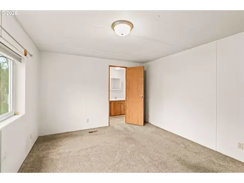 1400 Candlelight Dr #208, Eugene, OR 97402 photo 16