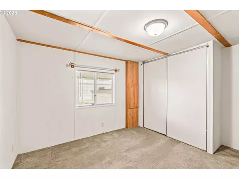 1400 Candlelight Dr #208, Eugene, OR 97402 photo 13