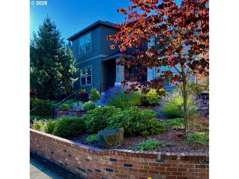 875 SE Tamango St, Hillsboro, OR 97123
