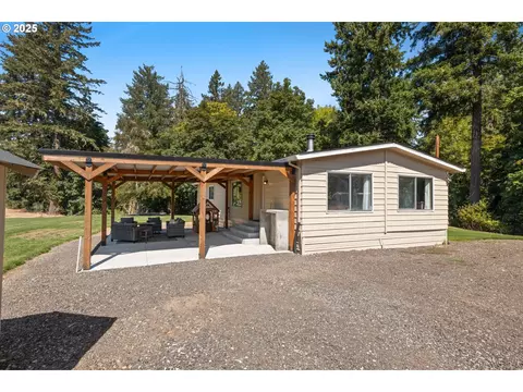 27627 SE Suttle Rd, Eagle Creek, OR 97022