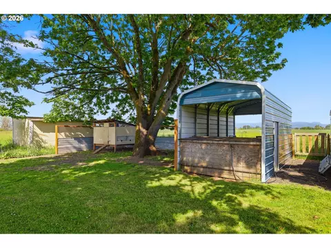 Exterior - 29259 Clear Lake Rd, Eugene, OR 97402 photo 9 of 9