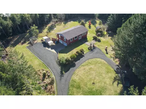 90974 Joe Ney Ln, Coos Bay, OR 97420