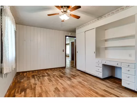 Bedroom - 4076 North St, Springfield, OR 97478 photo 6 of 6