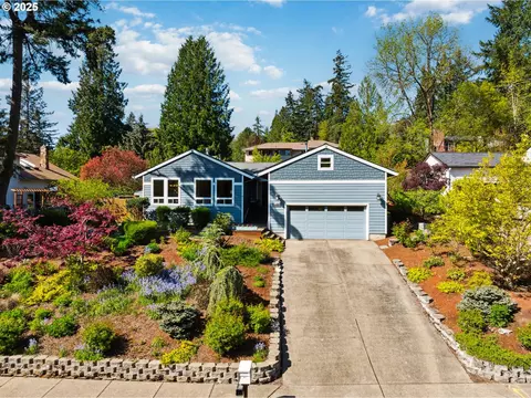 7167 SW Lola Ln, Tigard, OR 97223