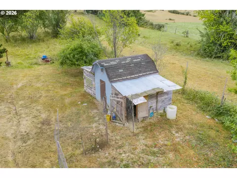 Other - 94708 Parsonage Ln, Broadbent, OR 97414 photo 5 of 15