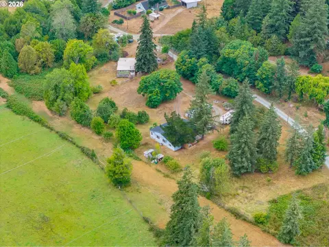 View/Area - 94708 Parsonage Ln, Broadbent, OR 97414 photo 2 of 7