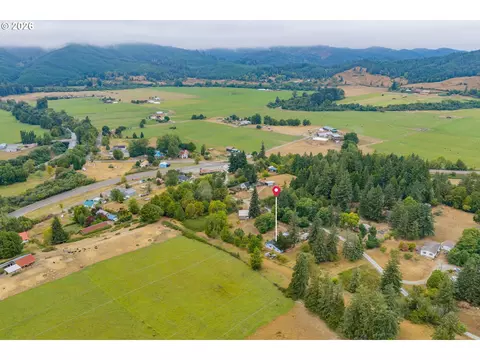 View/Area - 94708 Parsonage Ln, Broadbent, OR 97414 photo 1 of 7