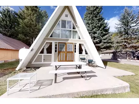 60404 River Rd, Wallowa Lake, OR 97846