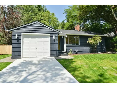 5149 SW Idaho St, Portland, OR 97221